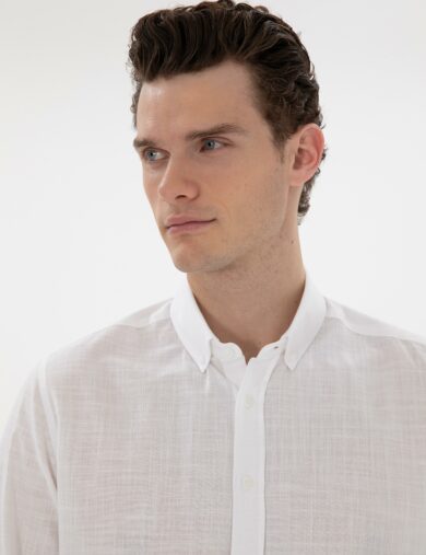 پیراهن طرح دار  سفید  اندامی آستین بلند مردانه  پیرکاردین