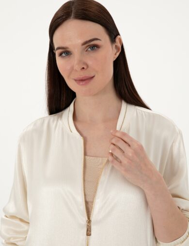 بلوز  کرمی  ریلکس  زنانه  پیرکاردین