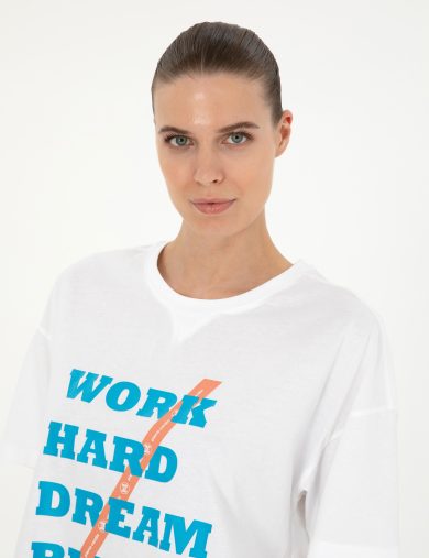 تی شرت  سفید  ریلکس  زنانه  پیرکاردین