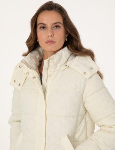 کاپشن  کرمی  بیسیک  زنانه  پیرکاردین