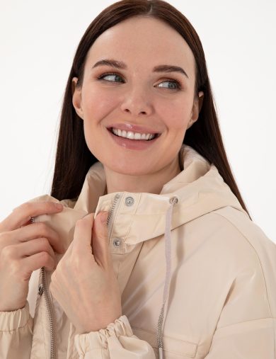 پالتو  کرمی  بیسیک  زنانه  پیرکاردین